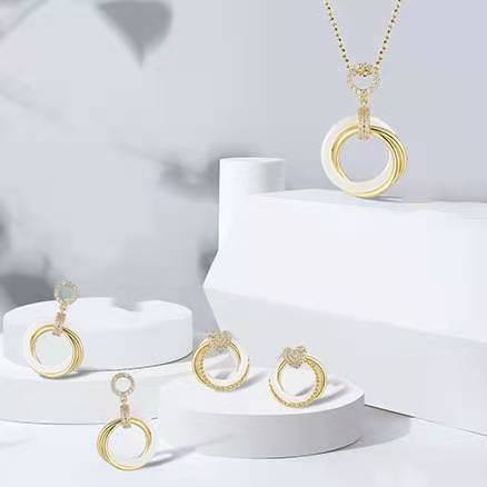 �ڲ�����Ϸ������(�й�)רҵ����,����Ϊ��