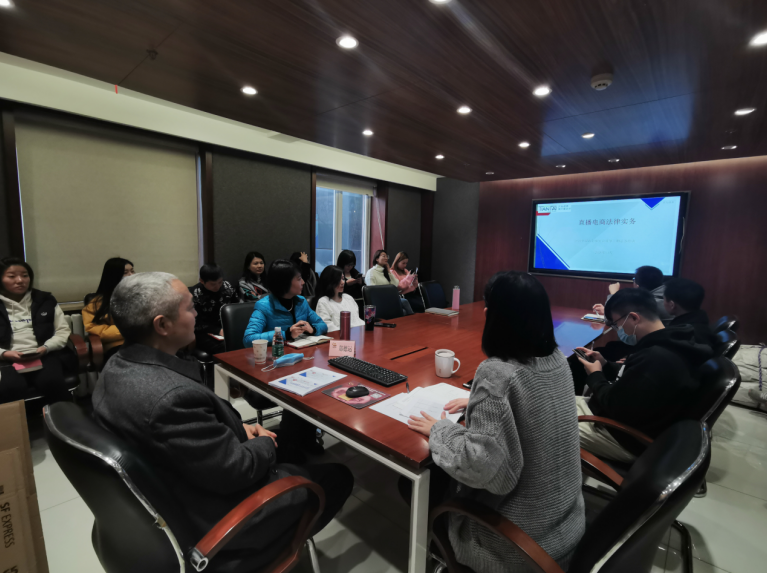 �ڲ�����Ϸ������(�й�)רҵ����,����Ϊ��