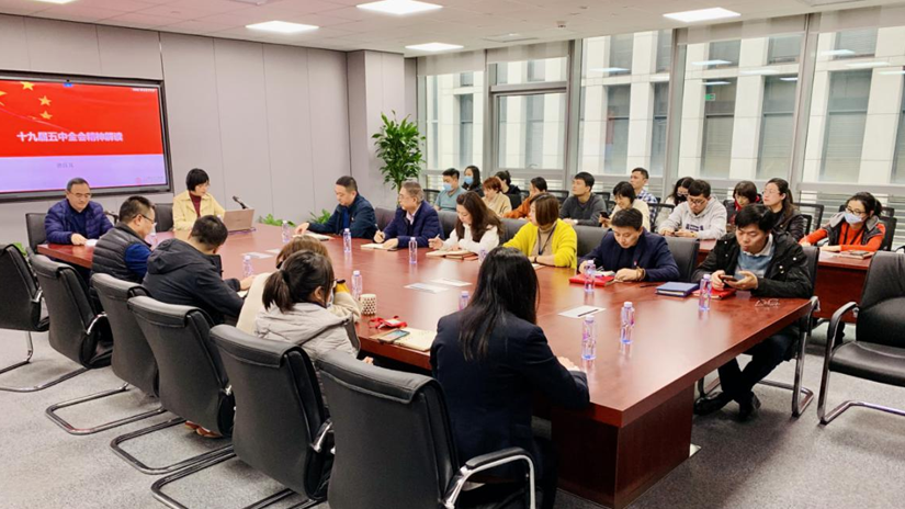 �ڲ�����Ϸ������(�й�)רҵ����,����Ϊ��